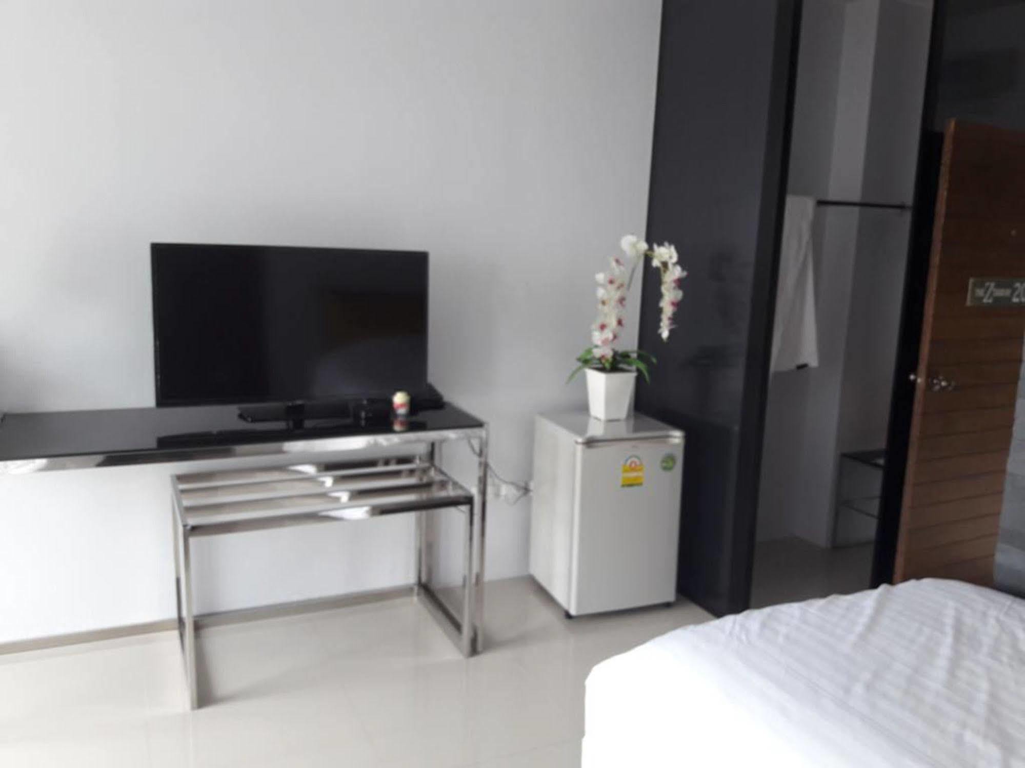 The Ztand By Airport Phuket Hotel Ban Bo Han Exterior photo